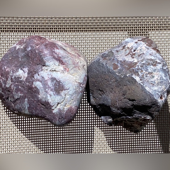 2 Beautiful Decorative Aquarium, Terrarium, Beneficial Bacteria 🦠 Natural Rocks - Picture 7 of 16